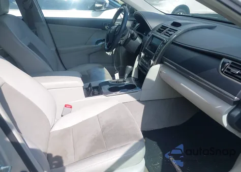 2013 Toyota Camry Hybrid Xle z USA, uszkodzony, nr VIN 4T1BD1FK0DU076016